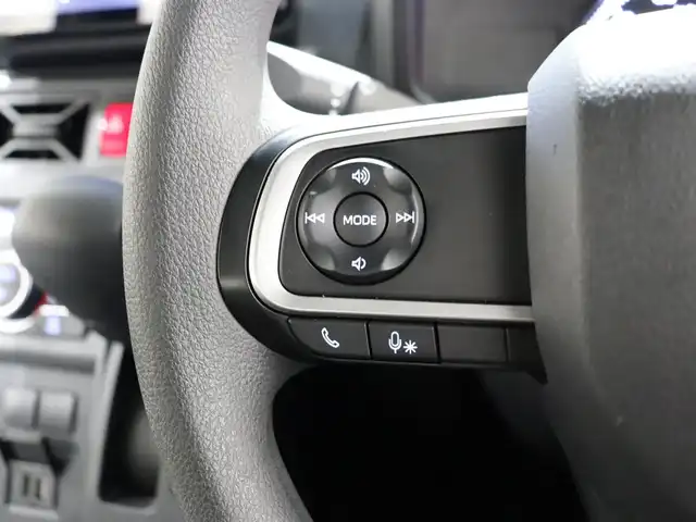 ダイハツ タフト X ターボ 静岡県 2023(令5)年 2万km サンドベージュメタリック 純正ディスプレイオーディオ/Apple Carplay/Android Auto/フルセグTV/ガラスルーフ/衝突軽減ブレーキ/オートハイビーム/純正ドラレコ/アイドリングストップ/パーキングアシスト/ETC/USB