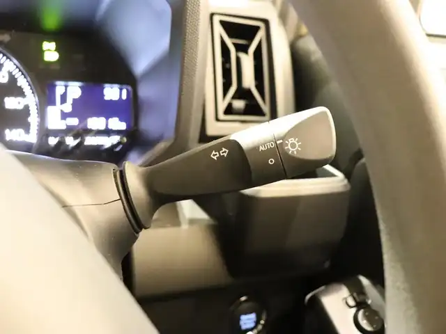 ダイハツ タフト X ターボ 静岡県 2023(令5)年 2万km サンドベージュメタリック 純正ディスプレイオーディオ/Apple Carplay/Android Auto/フルセグTV/ガラスルーフ/衝突軽減ブレーキ/オートハイビーム/純正ドラレコ/アイドリングストップ/パーキングアシスト/ETC/USB