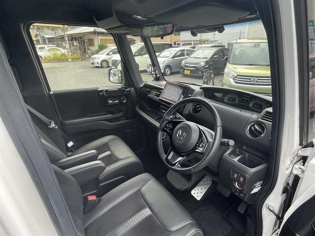 ホンダ Ｎ ＢＯＸ カスタム EX ターボ 大阪府 2022(令4)年 2.9万km プラチナホワイトパール ワンオーナー/ギャザーズSDナビ/CD.DVD.BT.フルセグ/ギャザーズドラレコ/バックカメラ/ビルトインETC/レーダークルコン/パドルシフト/両側パワスラ/前席シートヒーター/デジタルインナーミラー/クリアランスソナー/オートLEDライト/レーンキープアシスト/スマートキー×2/プッシュスタート/保証書.取説/純正フロアマット