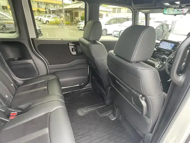ホンダ Ｎ ＢＯＸ カスタム EX ターボ 大阪府 2022(令4)年 2.9万km プラチナホワイトパール ワンオーナー/ギャザーズSDナビ/CD.DVD.BT.フルセグ/ギャザーズドラレコ/バックカメラ/ビルトインETC/レーダークルコン/パドルシフト/両側パワスラ/前席シートヒーター/デジタルインナーミラー/クリアランスソナー/オートLEDライト/レーンキープアシスト/スマートキー×2/プッシュスタート/保証書.取説/純正フロアマット