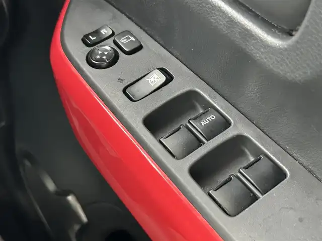 スズキ ハスラー Jスタイル 奈良県 2015(平27)年 6.8万km フェニックスレッドパール/ホワイト2トーンルーフ 社外ナビ(ワンセグTV/CD/AM・FM)ナビロックのため動作未確認/ビルトインETC/シートヒーター(D/N席)/HIDヘッドライト/フォグランプ/純正フロアマット/ドアバイザー/プッシュスタート/スマートキー