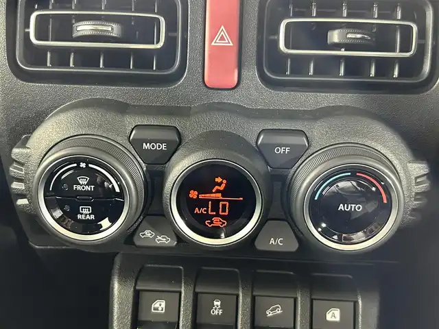 スズキ ジムニー シエラ JC 佐賀県 2025(令7)年 0.1万km ミディアムグレー 社外7インチナビ /Bluetooth/CD/SD/FM.AM/スズキレーダーブレーキサポートシステム/コーナーセンサー/クルーズコントロール/パートタイム4WD/アイドリングストップ/ダウンヒルアシストコントロール/運転席/助手席シートヒーター/社外フロアマット/純正15インチアルミホイール/スマートキー×2/保証書/取扱説明書