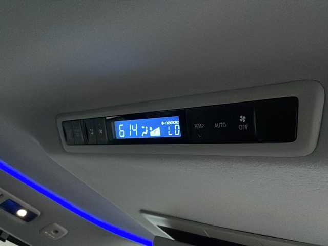 トヨタ ヴェルファイア Z Gエディション 山口県 2017(平29)年 4.6万km ホワイトパールクリスタルシャイン 純正OPモデリスタエアロパーツ/純正OPモデリスタマフラーカッター/純正OPモデリスタグリル/純正フリップダウンモニター/9インチ純正SDナビ【NSZT-Y66T】/・AM/FM/CD/DVD/フルセグ/Bluetooth/バックカメラ/ビルトインETC2.0/デジタルインナーミラー/ステアリングスイッチ/ステアリングヒーター/電動パーキング/オートブレーキホールド/LEDヘッドライト/フォグランプ/オートライト/運転席メモリー付きパワーシート/オットマン/ハーフレザーシート/純正フロアマット/18インチ純正アルミホイール/左右独立フルオートエアコン/スマートキー・スペアキー有/プッシュアップスタート/両側パワースライドドア/電動リアゲート/ドアバイザー/クルーズコントロール/横滑り防止装置/クリアランスソナー/盗難防止装置/取り扱説明書/保証書
