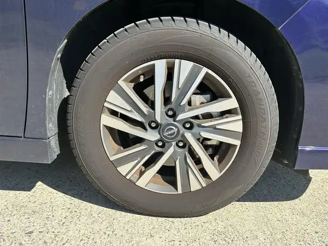 日産 セレナ ハイウェイスター V 長崎県 2023(令5)年 3.5万km アズライトブルー 純正ナビ/（Bluetooth/フルセグ）/全方位カメラ/衝突軽減システム/レーンアシスト/レーダークルーズ/ETC/両側パワースライドドア/パドルシフト/置くだけ充電/スマートキー/プッシュスタート/純正16インチAW