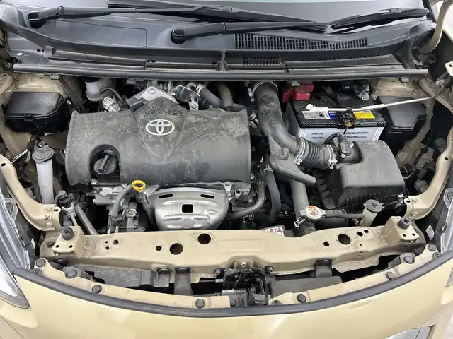 トヨタ シエンタ G クエロ 三重県 2020(令2)年 3.4万km ベージュ /禁煙車//純正ナビ（フルセグ/BT/CD/DVD/AM/FM) //全周囲カメラ //シートヒーター(D/N席）//ドラレコ前後 //両側パワスラ //TVキャンセラー //ステアリングヒーター //ETC //プリクラッシュセーフティ//レーンキープアシスト//LEDヘッドライト//前後コーナーセンサー