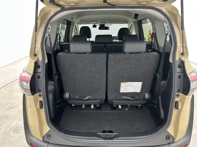 トヨタ シエンタ G クエロ 三重県 2020(令2)年 3.4万km ベージュ /禁煙車//純正ナビ（フルセグ/BT/CD/DVD/AM/FM) //全周囲カメラ //シートヒーター(D/N席）//ドラレコ前後 //両側パワスラ //TVキャンセラー //ステアリングヒーター //ETC //プリクラッシュセーフティ//レーンキープアシスト//LEDヘッドライト//前後コーナーセンサー