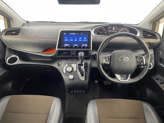 トヨタ シエンタ G クエロ 三重県 2020(令2)年 3.4万km ベージュ /禁煙車//純正ナビ（フルセグ/BT/CD/DVD/AM/FM) //全周囲カメラ //シートヒーター(D/N席）//ドラレコ前後 //両側パワスラ //TVキャンセラー //ステアリングヒーター //ETC //プリクラッシュセーフティ//レーンキープアシスト//LEDヘッドライト//前後コーナーセンサー