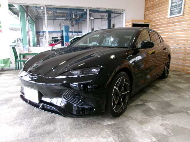 ＢＹＤ ＢＹＤ シール 奈良県 2025(令7)年 0.6万km 黒 /4WD/スマートキー×2個/プッシュスタート/純正ディスプレイオーディオ/純正全方位カメラ/ムーンルーフ/本革レザーシート/シートヒーター/パワーシート/19インチアルミ/パワートランク