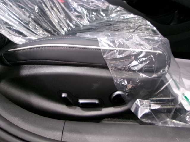 ＢＹＤ ＢＹＤ シール 奈良県 2025(令7)年 0.6万km 黒 /4WD/スマートキー×2個/プッシュスタート/純正ディスプレイオーディオ/純正全方位カメラ/ムーンルーフ/本革レザーシート/シートヒーター/パワーシート/19インチアルミ/パワートランク