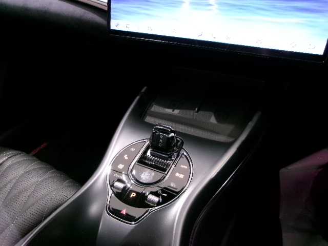 ＢＹＤ ＢＹＤ シール 奈良県 2025(令7)年 0.6万km 黒 /4WD/スマートキー×2個/プッシュスタート/純正ディスプレイオーディオ/純正全方位カメラ/ムーンルーフ/本革レザーシート/シートヒーター/パワーシート/19インチアルミ/パワートランク