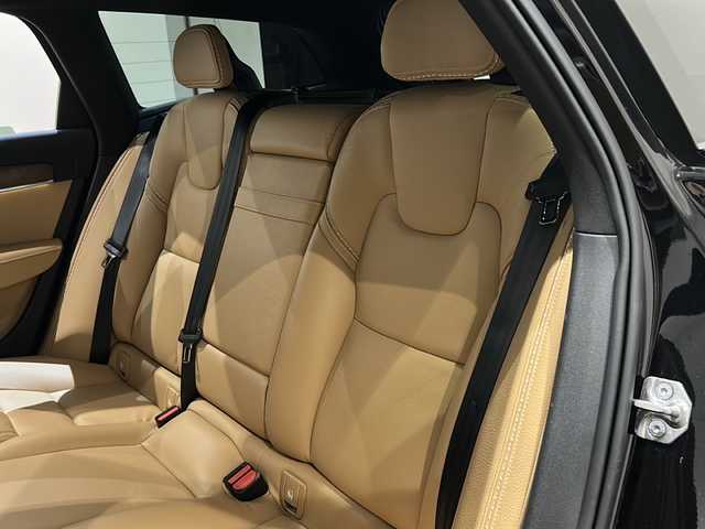 ボルボ Ｖ９０ クロスカントリー T5 AWD モメンタム 新潟県 2018(平30)年 3.4万km オニキスブラックP ワンオーナー/Applecarplay/Android-auto/インテリセーフ/-シティセーフティブレーキ/-レーンキープアシスト/-ブラインドスポットモニター/-クロストラフィックアシスト/-360°カメラ/-アダプティブクルーズコントロール/純正HDDナビ/フルセグTV/ETC/パワーシート/シートヒーター/ステアリングヒーター/パワーバックドア/スペアキー1本/保証書/取扱説明書