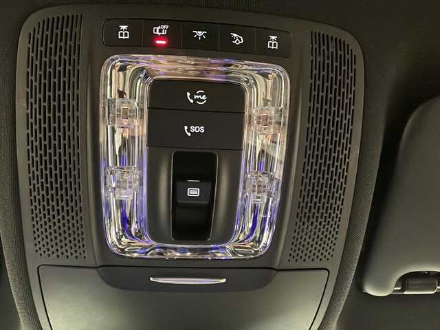 メルセデス・ベンツ ＧＬＡ２００ｄ 4マチック AMGライン 新潟県 2020(令2)年 3.5万km コスモスブラック レーダーセーフティパッケージ/・アダプティブディスタンスアシスト・ディストロニック/・アクティブブレーキアシスト/・アクティブレーンキーピングアシスト/ナビゲーションパッケージ/・TV/USB/BT/パノラミックスライディングルーフ/アテンションアシスト/ブラインドスポットアシスト/レーンチェンジアシスト/アクティブステアリングアシスト/ダウンヒル・スピード・レギュレーション/インテリジェントライトシステム/ロケイターライティング/アンビエントライト/360°カメラシステム/D席N席パワーシート/シートヒーター/ETC2.0/ドライブレコーダー