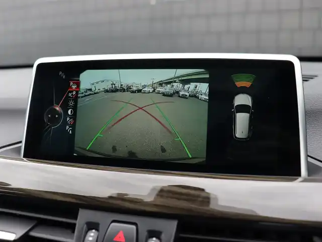 ＢＭＷ Ｘ１ xDrive 20i Xライン 宮城県 2015(平27)年 5.1万km 茶 サンルーフ　/インテリジェントセーフティ　/純正ナビ【BT/CD/DVD/AUX】/前席シートヒーター　/白レザーシート　/ミラー一体型ＥＴＣ　/ルーフレール　/アンビエントライト　/パワーテールゲート　/車線逸脱警告　/歩行者警告/バックカメラ　/純正19インチＡＷ/ダウンヒルアシストコントロール/ドライビングモードスイッチ/LEDヘッドライト/パーキングアシスト/前後コーナーセンサー/禁煙車