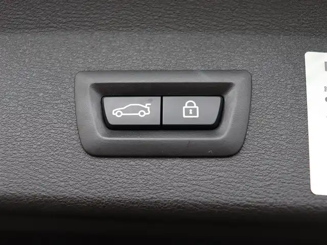 ＢＭＷ Ｘ１ xDrive 20i Xライン 宮城県 2015(平27)年 5.1万km 茶 サンルーフ　/インテリジェントセーフティ　/純正ナビ【BT/CD/DVD/AUX】/前席シートヒーター　/白レザーシート　/ミラー一体型ＥＴＣ　/ルーフレール　/アンビエントライト　/パワーテールゲート　/車線逸脱警告　/歩行者警告/バックカメラ　/純正19インチＡＷ/ダウンヒルアシストコントロール/ドライビングモードスイッチ/LEDヘッドライト/パーキングアシスト/前後コーナーセンサー/禁煙車