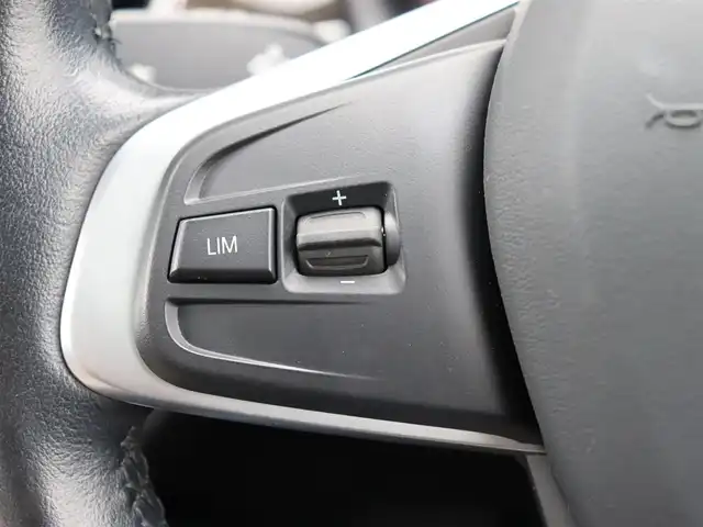 ＢＭＷ Ｘ１ xDrive 20i Xライン 宮城県 2015(平27)年 5.1万km 茶 サンルーフ　/インテリジェントセーフティ　/純正ナビ【BT/CD/DVD/AUX】/前席シートヒーター　/白レザーシート　/ミラー一体型ＥＴＣ　/ルーフレール　/アンビエントライト　/パワーテールゲート　/車線逸脱警告　/歩行者警告/バックカメラ　/純正19インチＡＷ/ダウンヒルアシストコントロール/ドライビングモードスイッチ/LEDヘッドライト/パーキングアシスト/前後コーナーセンサー/禁煙車