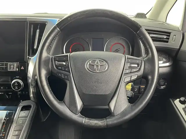 トヨタ アルファード S Cパッケージ 大分県 2018(平30)年 5.7万km ホワイトパールクリスタルシャイン ワンオーナー/ウェッズ・マーベリックアルミホイル20インチ/アルパイン11インチナビ/アルパインフリップダウンモニター/アルパインリフトアップスピーカー/社外ウーファー/Ti2000ローダウンサスペンション/LEDイエローバルブフォグランプ/サンルーフ/トヨタセーフティーセンス/シートメモリー/コーナーセンサー/ステアリングヒーター/バックカメラ/パワーシート/ウッドコンビハンドル・シフトノブ/ビルトインETC/ドライブレコーダー