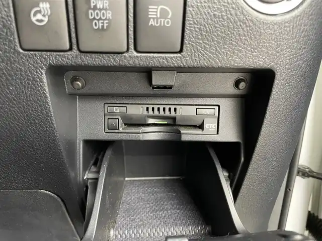 トヨタ アルファード S Cパッケージ 大分県 2018(平30)年 5.7万km ホワイトパールクリスタルシャイン ワンオーナー/ウェッズ・マーベリックアルミホイル20インチ/アルパイン11インチナビ/アルパインフリップダウンモニター/アルパインリフトアップスピーカー/社外ウーファー/Ti2000ローダウンサスペンション/LEDイエローバルブフォグランプ/サンルーフ/トヨタセーフティーセンス/シートメモリー/コーナーセンサー/ステアリングヒーター/バックカメラ/パワーシート/ウッドコンビハンドル・シフトノブ/ビルトインETC/ドライブレコーダー