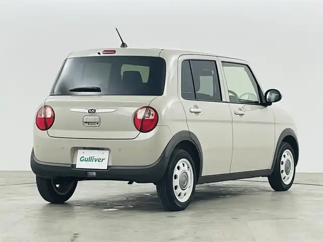 スズキ ラパン X 福島県 2024(令6)年 0.7万km フォーンベージュM 純正ディスプレイオーディオ/【USB/Bluetooth/AppleCarPlay/AndroidAuto】/・バックカメラ/衝突軽減ブレーキ/レーンキープアシスト/車線逸脱警報装置/コーナーセンサー/ハーフレザーシート/・運転席＋助手席シートヒーター/革巻きステアリング/・ステアリングスイッチ/LEDヘッドライト/・オートライト/電動格納ミラー/ABS/横滑り防止装置/盗難防止装置/社外フロアマット/プッシュスタート/・スマートキー/・スペアキー