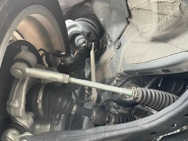 レクサス ＮＸ 350h Fスポーツ 滋賀県 2023(令5)年 1.5万km ホワイトノーヴァガラスフレーク ワンオーナー/純正14インチメーカーナビ/(AM/FM/BT/USB/フルセグTV)/パノラマビューモニター/デジタルインナーミラー/赤黒革シート/パワーバックドア/メモリーシート/パワーシート/シートヒーター/シートベンチレーション/ビルトインETC2.0/前後ドライブレコーダー/Lexus Safety System+/・レーダークルーズコントロール/・レーンディパーチャーアラート/・プリクラッシュセーフティ/・フロント/リヤクロストラフィックアラート/・ブラインドスポットモニター/・クリアランスソナー/・安心降車アシスト/・ロードサインアシスト/・空気圧モニター/革巻きステアリング/ステアリングヒーター/パドルシフト/ステアリングスイッチ/純正20インチアルミホイール/純正三眼LEDヘッドライト/アダプティブフロントライティングシステム/横滑り防止装置/オートライト/オートマチックハイビーム/電動サイドブレーキ/AUTO HOLD機能/電格ウインカーミラー/フロアマット/プッシュスタート