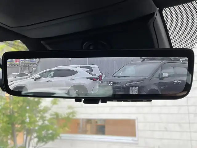 レクサス ＮＸ 350h Fスポーツ 滋賀県 2023(令5)年 1.5万km ホワイトノーヴァガラスフレーク ワンオーナー/純正14インチメーカーナビ/(AM/FM/BT/USB/フルセグTV)/パノラマビューモニター/デジタルインナーミラー/赤黒革シート/パワーバックドア/メモリーシート/パワーシート/シートヒーター/シートベンチレーション/ビルトインETC2.0/前後ドライブレコーダー/Lexus Safety System+/・レーダークルーズコントロール/・レーンディパーチャーアラート/・プリクラッシュセーフティ/・フロント/リヤクロストラフィックアラート/・ブラインドスポットモニター/・クリアランスソナー/・安心降車アシスト/・ロードサインアシスト/・空気圧モニター/革巻きステアリング/ステアリングヒーター/パドルシフト/ステアリングスイッチ/純正20インチアルミホイール/純正三眼LEDヘッドライト/アダプティブフロントライティングシステム/横滑り防止装置/オートライト/オートマチックハイビーム/電動サイドブレーキ/AUTO HOLD機能/電格ウインカーミラー/フロアマット/プッシュスタート
