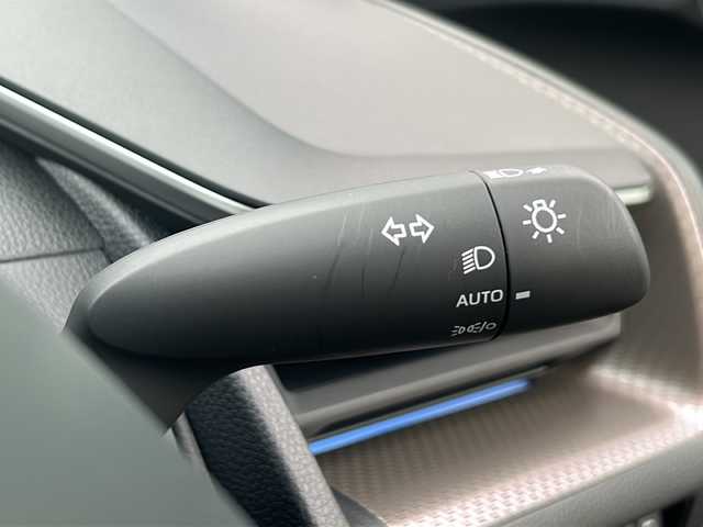 トヨタ プリウス Z 茨城県 2024(令6)年 0.1万km アティチュードブラックマイカ ワンオーナー/純正オーディオナビ（Bluetooth接続/AM/FM/USB/AndroidAuto/AppleCarPlay）/ETC2.0/全方位カメラ/パワーバックドア/前後コーナーセンサー/純正フロアマット/前席パワーシート/シートヒーター・エアシート/純正19インチアルミホイール/ハンドルヒーター/デジタルインナーミラー/ワイヤレスチャージャー/ブラインドスポットモニター/前後コーナーセンサー/クルーズコントロール/アクセサリーコンセント100V充電