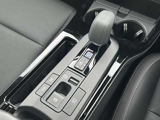 トヨタ プリウス Z 茨城県 2024(令6)年 0.1万km アティチュードブラックマイカ ワンオーナー/純正オーディオナビ（Bluetooth接続/AM/FM/USB/AndroidAuto/AppleCarPlay）/ETC2.0/全方位カメラ/パワーバックドア/前後コーナーセンサー/純正フロアマット/前席パワーシート/シートヒーター・エアシート/純正19インチアルミホイール/ハンドルヒーター/デジタルインナーミラー/ワイヤレスチャージャー/ブラインドスポットモニター/前後コーナーセンサー/クルーズコントロール/アクセサリーコンセント100V充電