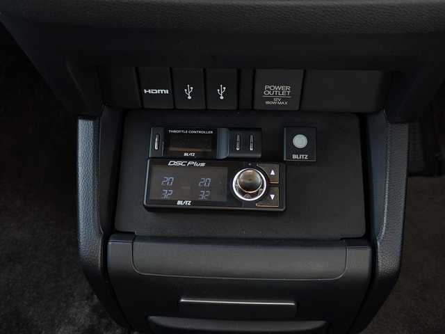 ホンダ オデッセイ アブソルート EX 大阪府 2013(平25)年 11.6万km ホワイトオーキッドパール (株)IDOMが運営する【じしゃロン東大阪店】の自社ローン専用車両になりますこちらは現金またはオートローンご利用時の価格です。自社ローンご希望の方は別途その旨お申付け下さい/全方位カメラ/純正インターナビ/フルセグテレビ/BLITZダウンサス/社外マフラー/社外20インチアルミ/BLITZ GPSレーダー/パドルシフト/前方ドライブレコーダー/両側パワースライドドア/本革巻きステアリング/二列目オットマン/ビルトインETC/クルーズコントロール/後方コーナーセンサー/運転席パワーシート/AFS/衝突被害軽減システム/横滑り防止装置/盗難防止装置/純正AW付きスタッドレスタイヤ積込/スマートキー＆プッシュスタート/取説＆保証書/スペアスマートキー