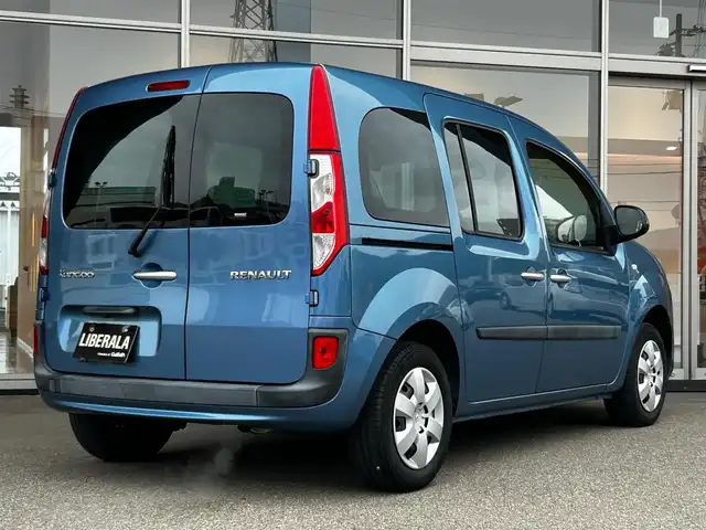 ルノー カングー ゼン 富山県 2020(令2)年 4.9万km 青 社外SSDナビ/フルセグTV/AM/FMラジオ/Bluetooth接続/バックカメラ/ETC/前ドラレコ/オートエアコン/フォグランプ/両側スライドドア/後部座席簡易テーブル/ABS/横滑り防止