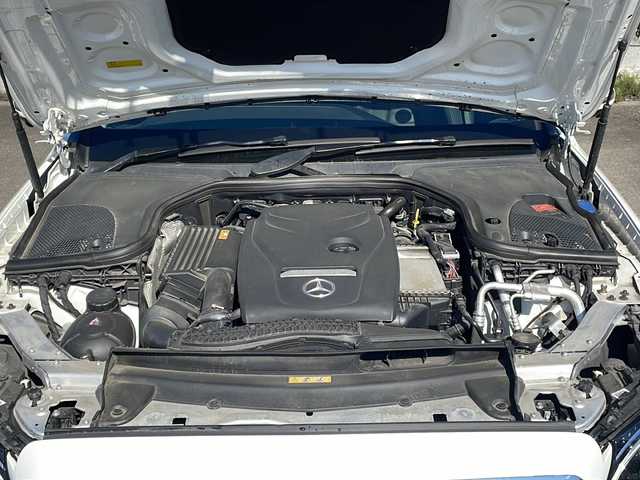 メルセデス・ベンツ Ｅ２００ 4マチック アバンギャルド 福島県 2018(平30)年 7.3万km ポーラホワイト 純ナビ　全方位Ｃ　ＢＳＭ　ＢＴ　フルセグ　電子Ｐ　前席シートヒーター　前席Ｐシート　電動トランクゲート　追従クルコン　ブルメスタースピーカー　純正パフュームアトマイザー　ＥＴＣ　黒革シート　スペアキー