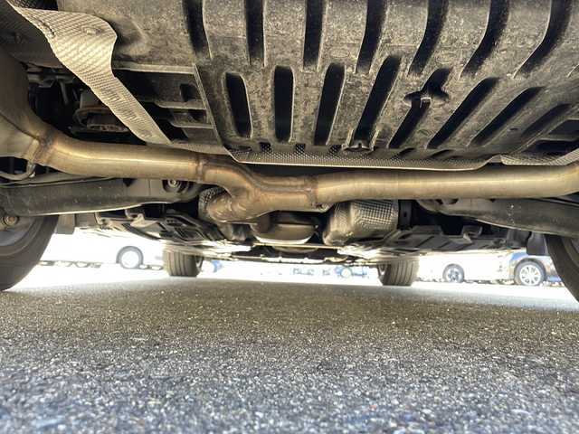 メルセデス・ベンツ Ｅ２００ 4マチック アバンギャルド 福島県 2018(平30)年 7.3万km ポーラホワイト 純ナビ　全方位Ｃ　ＢＳＭ　ＢＴ　フルセグ　電子Ｐ　前席シートヒーター　前席Ｐシート　電動トランクゲート　追従クルコン　ブルメスタースピーカー　純正パフュームアトマイザー　ＥＴＣ　黒革シート　スペアキー