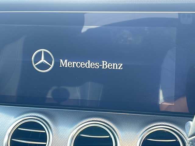 メルセデス・ベンツ Ｅ２００ 4マチック アバンギャルド 福島県 2018(平30)年 7.3万km ポーラホワイト 純ナビ　全方位Ｃ　ＢＳＭ　ＢＴ　フルセグ　電子Ｐ　前席シートヒーター　前席Ｐシート　電動トランクゲート　追従クルコン　ブルメスタースピーカー　純正パフュームアトマイザー　ＥＴＣ　黒革シート　スペアキー