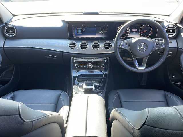 メルセデス・ベンツ Ｅ２００ 4マチック アバンギャルド 福島県 2018(平30)年 7.3万km ポーラホワイト 純ナビ　全方位Ｃ　ＢＳＭ　ＢＴ　フルセグ　電子Ｐ　前席シートヒーター　前席Ｐシート　電動トランクゲート　追従クルコン　ブルメスタースピーカー　純正パフュームアトマイザー　ＥＴＣ　黒革シート　スペアキー