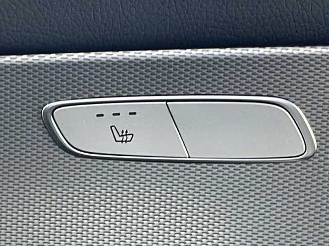 メルセデス・ベンツ Ｅ２００ 4マチック アバンギャルド 福島県 2018(平30)年 7.3万km ポーラホワイト 純ナビ　全方位Ｃ　ＢＳＭ　ＢＴ　フルセグ　電子Ｐ　前席シートヒーター　前席Ｐシート　電動トランクゲート　追従クルコン　ブルメスタースピーカー　純正パフュームアトマイザー　ＥＴＣ　黒革シート　スペアキー