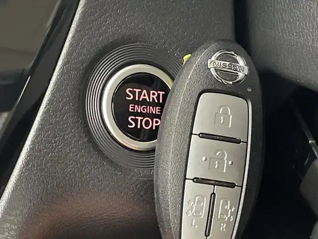 日産 ルークス HWS Gターボ プロパイロットED 群馬県 2022(令4)年 0.4万km ホワイトソリッド/プレミアムオリーブM 純正9インチナビ/・フルセグTV/FM/AM/Bluetooth/AUX/SD/CD/DVD/＝＝＝＝＝＝/両側パワースライドドア/プロパイロット/・先行車追従機能/ステアリング支援/渋滞追従機能/コーナーセンサー/レーンキープアシスト/アラウンドビューモニター/電動パーキング/オートホールド/アイドリングストップ/純正ドライブレコーダー/禁煙車