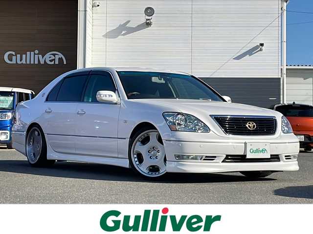 トヨタ セルシオ C インテリアセレクション 佐賀県 2004(平16)年 6.3万km ホワイトパールクリスタルシャイン サンルーフ/純正ナビ/バックカメラ/ETC/社外19インチAW/黒レザーシート/エアロ/全席パワーシート（D席メモリー付き）/シートヒーター/エアシート/エアサスASC680/HIDヘッドライト/オートライト/クルーズコントロール/イージークローズドア/純正フロアマット/純正ドアバイザー/社外ウーファー/ドライブレコーダー/取説