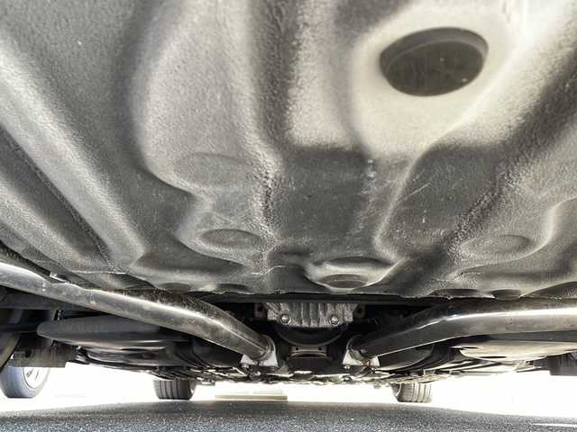 トヨタ セルシオ C インテリアセレクション 佐賀県 2004(平16)年 6.3万km ホワイトパールクリスタルシャイン サンルーフ/純正ナビ/バックカメラ/ETC/社外19インチAW/黒レザーシート/エアロ/全席パワーシート（D席メモリー付き）/シートヒーター/エアシート/エアサスASC680/HIDヘッドライト/オートライト/クルーズコントロール/イージークローズドア/純正フロアマット/純正ドアバイザー/社外ウーファー/ドライブレコーダー/取説