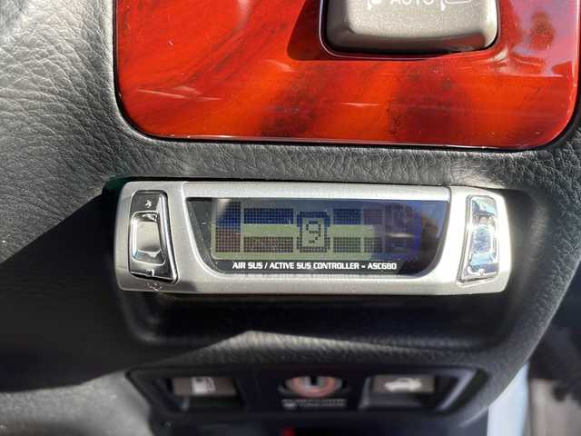 トヨタ セルシオ C インテリアセレクション 佐賀県 2004(平16)年 6.3万km ホワイトパールクリスタルシャイン サンルーフ/純正ナビ/バックカメラ/ETC/社外19インチAW/黒レザーシート/エアロ/全席パワーシート（D席メモリー付き）/シートヒーター/エアシート/エアサスASC680/HIDヘッドライト/オートライト/クルーズコントロール/イージークローズドア/純正フロアマット/純正ドアバイザー/社外ウーファー/ドライブレコーダー/取説