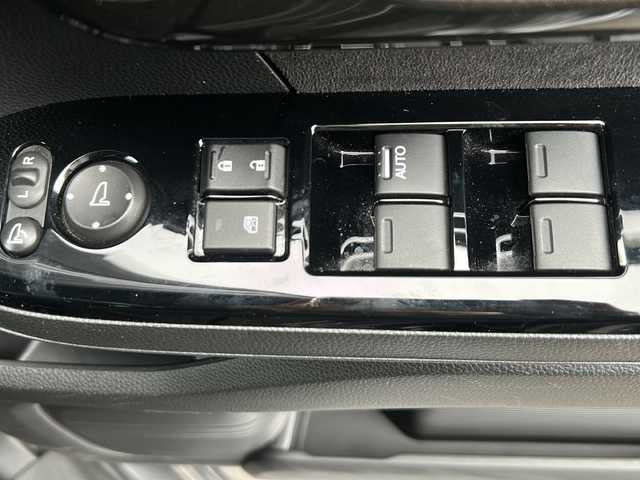 ホンダ Ｎ ＢＯＸ カスタム G EX ホンダセンシング 茨城県 2019(令1)年 4.3万km シャイニンググレーM 社外ナビゲーション/CD/DVD/Bluetooth/フルセグTV/バックカメラ/ホンダセンシング/・衝突被害軽減ブレーキ/・誤発進抑制機能/・後方誤発進抑制機能/・歩行者事故低減ステアリング/・路外逸脱抑制機能/・アダプティブ・クルーズ・コントロール/・車線維持支援システム/ビルトインETC/片側パワースライドドア/純正14インチAW/前方ドライブレコーダー/オートライト/LEDヘッドライト