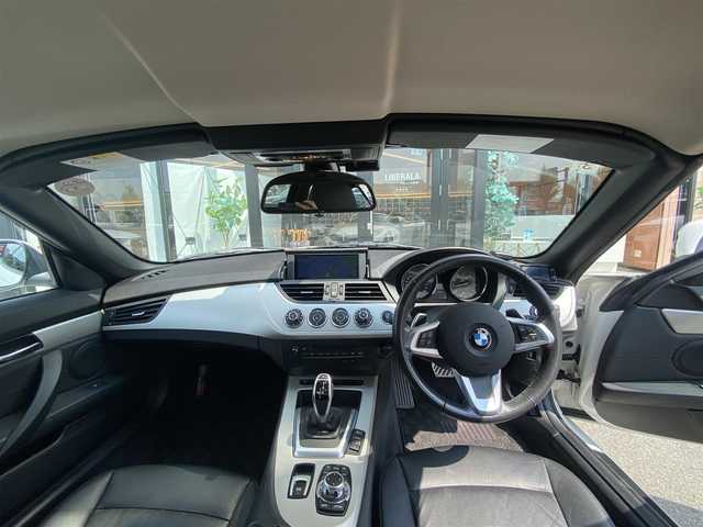 ＢＭＷ Ｚ４ sDrive20i ハイライン 福岡県 2012(平24)年 4.6万km アルピンホワイトⅢ ・純正HDDナビ/USB/Bluetooth/CD/DVD/・バックカメラ/・シートヒーター/・社外ドライブレコーダー/・ETC/・純正18AW/・プッシュスタート/・リモコンキー/・スペアキー/・オートライト/・保証書/・取扱説明書/・記録簿