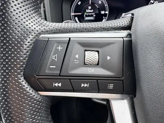 三菱 アウトランダー ＰＨＥＶ P 愛媛県 2021(令3)年 4.1万km クリスタルホワイト 〇BOSEサウンド/〇純正スマホ連携ナビ/〇フルセグTV/〇ビルトインETC2.0/〇4WD/〇ワンオーナー/〇マルチアラウンドモニター/〇ワイヤレス充電 /〇USBポート/〇レーダークルーズコントロール/〇車線維持支援機能/〇衝突被害軽減ブレーキシステム/〇踏み間違い衝突防止アシスト/〇車線逸脱警報システム/〇車線逸脱防止支援機能/〇ふらつき警報/〇前方衝突予測警報/〇標識認識システム/〇後側方衝突被害防止支援システム/〇後側方車両検知警報システム/〇後退時車両検知警報システム/〇キーレスオペレーションキー/〇パワースイッチ/〇ハンズフリーパワーバックドア/〇セミアニリン本革シート/〇全後席シートヒーター/〇メモリーPシート/〇リフレッシュ機能付/〇ルーフレール/〇パワーゲート/〇LEDヘッドランプ/〇LEDフロントフォグランプ/〇LEDデイタイムランニングランプ/〇純正20インチアルミホイール/〇革巻きステアリングホイール/〇ステアリングヒーター/〇左右後席独立温度調整オートエアコン/〇禁煙車
