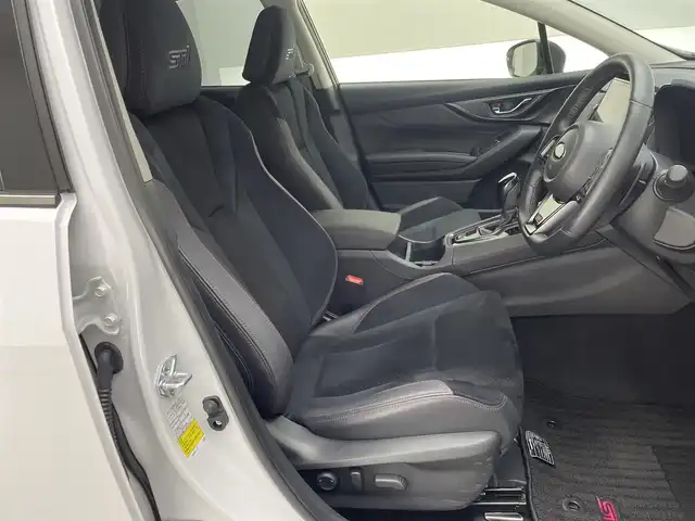 スバル レヴォーグ 兵庫県 2023(令5)年 1.3万km セラミックホワイト 純正メモリナビ(Bluetooth/フルセグ/applecarplay)/全方位カメラ/追従型クルーズコントロール/ドライブレコーダー/パワーバックドア/純正18インチアルミホイール/シートヒーター/パワーシート/メモリーシート/アイサイト/電子パーキングブレーキ/デジタルインナーミラー/LEDヘッドライト/LEDフォグライト/オートライト/オートマチックハイビーム/純正フロアマット