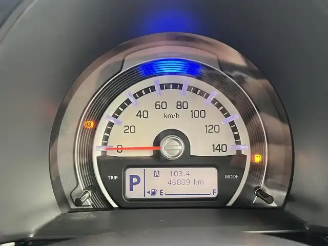 スズキ ハスラー Jスタイル Ⅲ 秋田県 2018(平30)年 4.7万km ブレイブカーキパール/スチールシルバー ４WD/衝突軽減システム/純正SDナビ（DVD/CD/BT）/フルセグ/全方位モニター/スズキ純正15インチアルミ（夏タイヤ装着）/スマートキー/アイドリングストップ/プッシュスタート/レーンキープアシスト/ダウンヒルアシストコントロール/ステアリングスイッチ/前席シートヒーター/ビルトインETC/ルーフレール/純正フロアマット/純正ドアバイザー/オートライト/オートエアコン/パワーステアリング/パワーウィンドウ/横滑り防止/盗難防止装置/寒冷地仕様/電動格納ウィンカーミラー/保証書/取扱説明書/記録簿/スペアキー×１