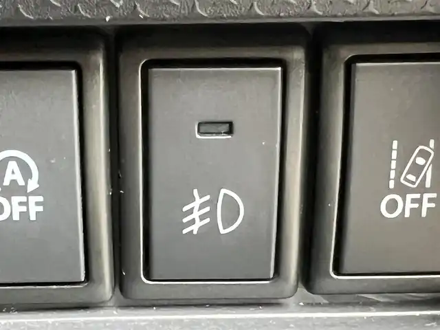 スズキ ハスラー Jスタイル Ⅲ 秋田県 2018(平30)年 4.7万km ブレイブカーキパール/スチールシルバー ４WD/衝突軽減システム/純正SDナビ（DVD/CD/BT）/フルセグ/全方位モニター/スズキ純正15インチアルミ（夏タイヤ装着）/スマートキー/アイドリングストップ/プッシュスタート/レーンキープアシスト/ダウンヒルアシストコントロール/ステアリングスイッチ/前席シートヒーター/ビルトインETC/ルーフレール/純正フロアマット/純正ドアバイザー/オートライト/オートエアコン/パワーステアリング/パワーウィンドウ/横滑り防止/盗難防止装置/寒冷地仕様/電動格納ウィンカーミラー/保証書/取扱説明書/記録簿/スペアキー×１