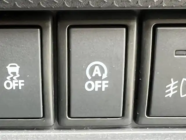 スズキ ハスラー Jスタイル Ⅲ 秋田県 2018(平30)年 4.7万km ブレイブカーキパール/スチールシルバー ４WD/衝突軽減システム/純正SDナビ（DVD/CD/BT）/フルセグ/全方位モニター/スズキ純正15インチアルミ（夏タイヤ装着）/スマートキー/アイドリングストップ/プッシュスタート/レーンキープアシスト/ダウンヒルアシストコントロール/ステアリングスイッチ/前席シートヒーター/ビルトインETC/ルーフレール/純正フロアマット/純正ドアバイザー/オートライト/オートエアコン/パワーステアリング/パワーウィンドウ/横滑り防止/盗難防止装置/寒冷地仕様/電動格納ウィンカーミラー/保証書/取扱説明書/記録簿/スペアキー×１