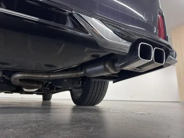 トヨタ アルファード S タイプゴールド 三重県 2020(令2)年 2.4万km スパークリングブラックパールクリスタルシャイン ガソリン/FF/MTモード付インパネCVT/純正 9インチディスプレイオーディオ（ナビ搭載）/（AM/FM/CD/DVD*/USB/iPod/Bluetooth/TV*/Miracast/AppleCarPlay/AndroidAuto）/12.1インチ 後席モニター V12T-R68C/モデリスタエアロ（F/S/R下）、スポーツマフラー、20inch×8.5J＋40 アルミホイール/バックガイドモニター/両側パワースライドドア/ドライブレコーダー 前方/ETC/Toyota Safety Sense/●プリクラッシュセーフティ/●レーントレーシングアシスト/●レーダークルコン/●ロードサインアシスト/●アダプティブハイビームシステム/・先行車発進告知機能/・クリアランスソナー/・パーキングサポートブレーキ（前後静止物）/・など/装備/3眼LEDヘッドランプ（専用加飾）/・ハーフレザーシート/・左右＆後席独立オートエアコン/・パワーバックドア/・オットマンシート（2nd）/・AC100Vコンセント（100W）/・ステアリングスイッチ/・電子パーキングブレーキ＆ブレーキホールド/・オートライト/・純正18inAW/・保/・スマートキーx1/など