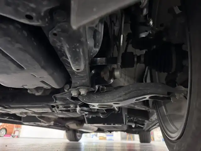 トヨタ アルファード S タイプゴールド 三重県 2020(令2)年 2.4万km スパークリングブラックパールクリスタルシャイン ガソリン/FF/MTモード付インパネCVT/純正 9インチディスプレイオーディオ（ナビ搭載）/（AM/FM/CD/DVD*/USB/iPod/Bluetooth/TV*/Miracast/AppleCarPlay/AndroidAuto）/12.1インチ 後席モニター V12T-R68C/モデリスタエアロ（F/S/R下）、スポーツマフラー、20inch×8.5J＋40 アルミホイール/バックガイドモニター/両側パワースライドドア/ドライブレコーダー 前方/ETC/Toyota Safety Sense/●プリクラッシュセーフティ/●レーントレーシングアシスト/●レーダークルコン/●ロードサインアシスト/●アダプティブハイビームシステム/・先行車発進告知機能/・クリアランスソナー/・パーキングサポートブレーキ（前後静止物）/・など/装備/3眼LEDヘッドランプ（専用加飾）/・ハーフレザーシート/・左右＆後席独立オートエアコン/・パワーバックドア/・オットマンシート（2nd）/・AC100Vコンセント（100W）/・ステアリングスイッチ/・電子パーキングブレーキ＆ブレーキホールド/・オートライト/・純正18inAW/・保/・スマートキーx1/など