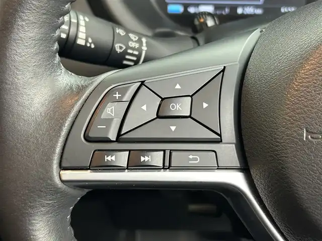 日産 キックス X FOUR 道央・札幌 2025(令7)年 0.6万km ピュアブラック ・４ＷＤ/・衝突軽減/・プロパイロット/・全方位カメラ/・純正ナビ/・BT/CD/DVD/SD/USB/・フルセグTV/・純正ドライブレコーダー/・アダプティブクルーズコントロール/・レーンキープアシスト/・コーナリングスタビリティアシスト/・ブレーキホールド/・ＥＴＣ/・LDP/・LPW/・オートライト/・オートマチックハイビーム/・LEDヘッドライト/・フロントフォグランプ/・純正フロアマット/・コーナーセンサー/・ＬＥＤヘッドライト/・ヘッドライトレベライザー/・コーナーセンサー/・プッシュスタート/・スマートキー/・パワーウィンドウ/・パワーステアリング/・純正アルミホイール/・ルーフレール