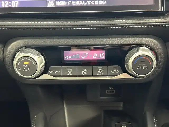 日産 キックス X FOUR 道央・札幌 2025(令7)年 0.6万km ピュアブラック ・４ＷＤ/・衝突軽減/・プロパイロット/・全方位カメラ/・純正ナビ/・BT/CD/DVD/SD/USB/・フルセグTV/・純正ドライブレコーダー/・アダプティブクルーズコントロール/・レーンキープアシスト/・コーナリングスタビリティアシスト/・ブレーキホールド/・ＥＴＣ/・LDP/・LPW/・オートライト/・オートマチックハイビーム/・LEDヘッドライト/・フロントフォグランプ/・純正フロアマット/・コーナーセンサー/・ＬＥＤヘッドライト/・ヘッドライトレベライザー/・コーナーセンサー/・プッシュスタート/・スマートキー/・パワーウィンドウ/・パワーステアリング/・純正アルミホイール/・ルーフレール