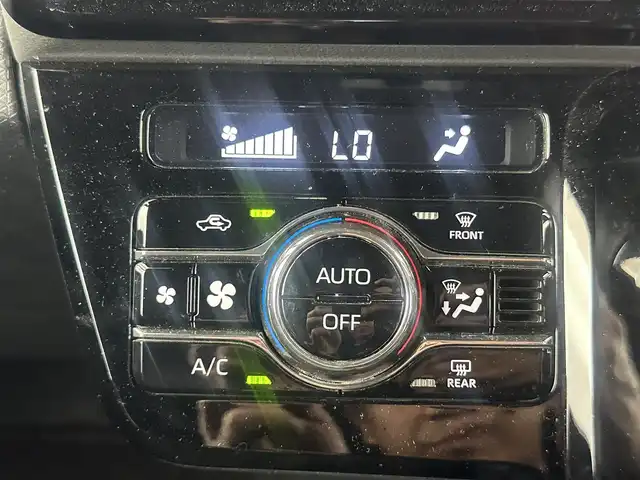 ダイハツ タント カスタム RS セレクション 愛知県 2020(令2)年 5.2万km ブラックマイカメタリック 純正ナビ（フルセグ、CD、DVD、Bluetooth）/両側パワスラドア/ETC/Bカメラ/ACC/衝突軽減ブレーキ/オートライト/LEDヘッドライト/コーナーセンサー/純正アルミホイール/純正フロアマット/スマートキー/Pスタート/三点エアバック