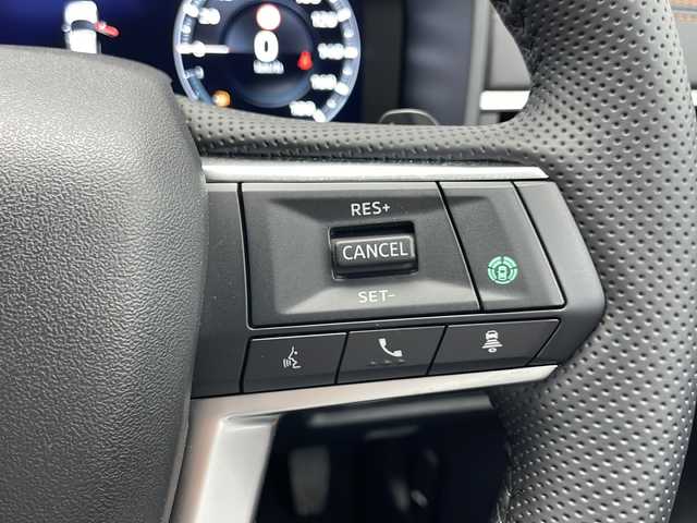 三菱 アウトランダー ＰＨＥＶ P 千葉県 2023(令5)年 2.1万km パールⅡ BOSEサウンド/衝突軽減ブレーキ/後側方車両検知/車線逸脱機能/踏みまちがい防止/パーキングセンサー/ふらつき警報/純正ナメモリビ/　Bluetooth/フルセグTV/　AndroidAuto/AppleCarplay/ヘッドアップディスプレイ/全方位カメラ/レーザーシート/シートヒーター（1列目2列目）/ワイヤレス充電/AC1500W電源/ロールサンシェード/パワーバックドア